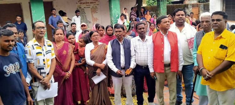 ग्रामीणों ने नशा मुक्ति का लिया संकल्प