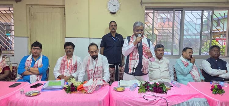 East Singhbhum News : बूथ मजबूत, तो पार्टी सशक्त बनेगी उपचुनाव में जीत सुनिश्चित होगी