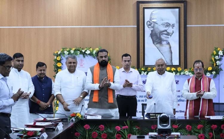 मुख्यमंत्री ने किया कजरा सौर ऊर्जा परियोजनाओं का उद्घाटन व लोकार्पण