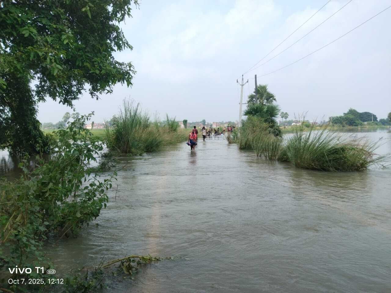बाढ़ से चार प्रखंडों का संपर्क आपसे में भंग
