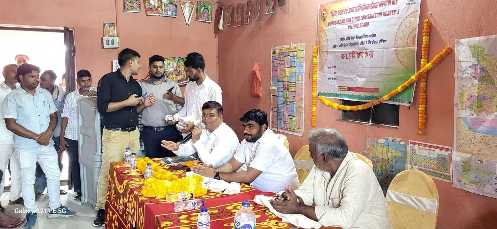 नटवारकलां में श्रमिकों का 15 दिवसीय प्रशिक्षण शिविर शुरू