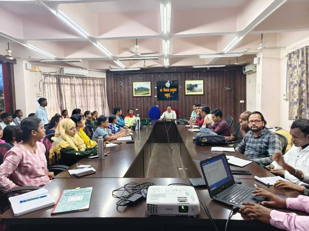 पोषण ट्रैकर एप के उपयोग का दिया गया प्रशिक्षण