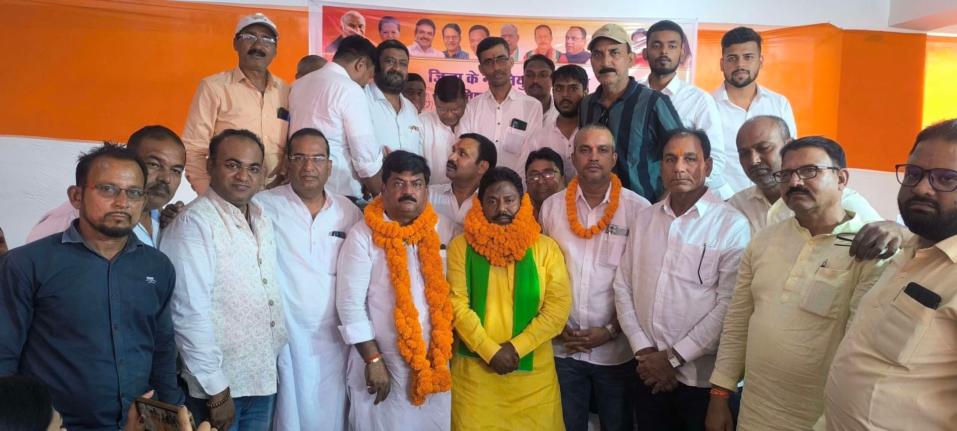 Giridih News: नवनियुक्त कांग्रेस जिलाध्यक्ष का स्वागत सह पदभार ग्रहण कार्यक्रम