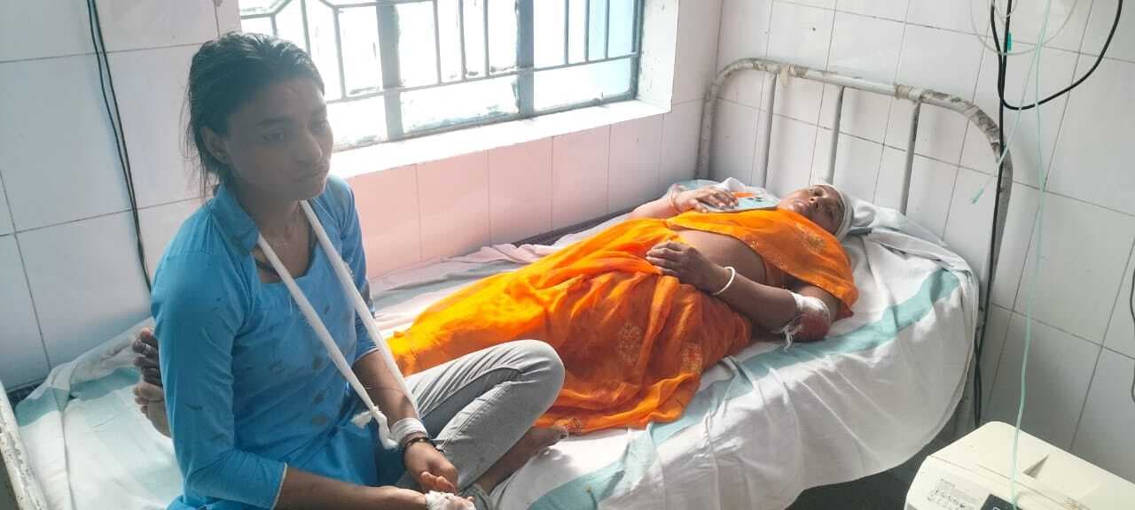बेटे ने पत्नी के साथ मिलकर मां-बाप और बहन को पीटा, पिता की हालत गंभीर