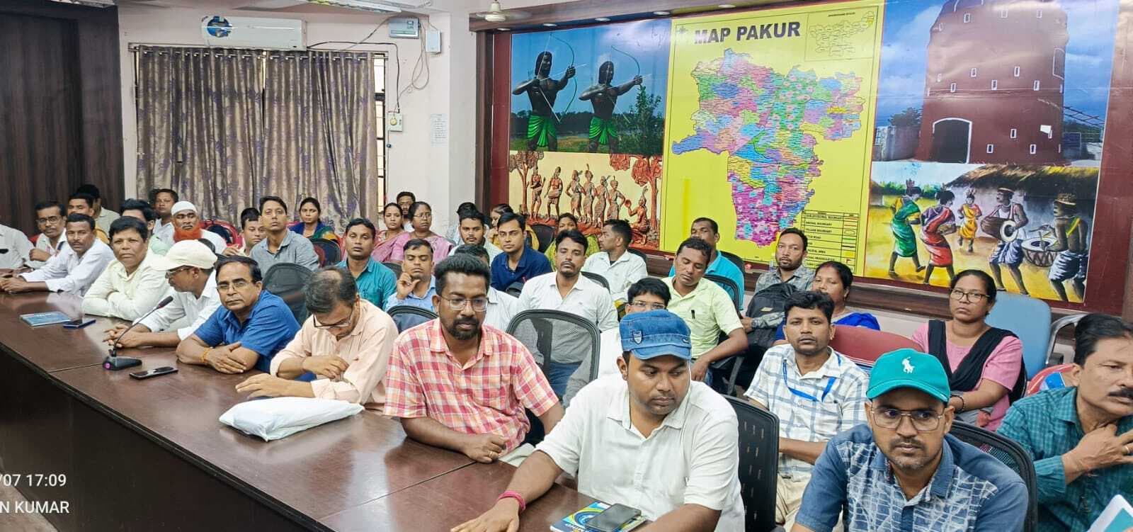 सावित्रीबाई फुले किशोरी समृद्धि योजना का हो बेहतर क्रियान्वयन: डीडीसी