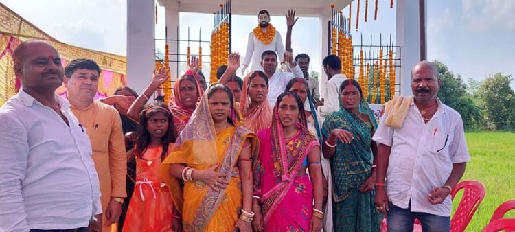 रामविलास पासवान की पुण्यतिथि पर किया माल्यार्पण