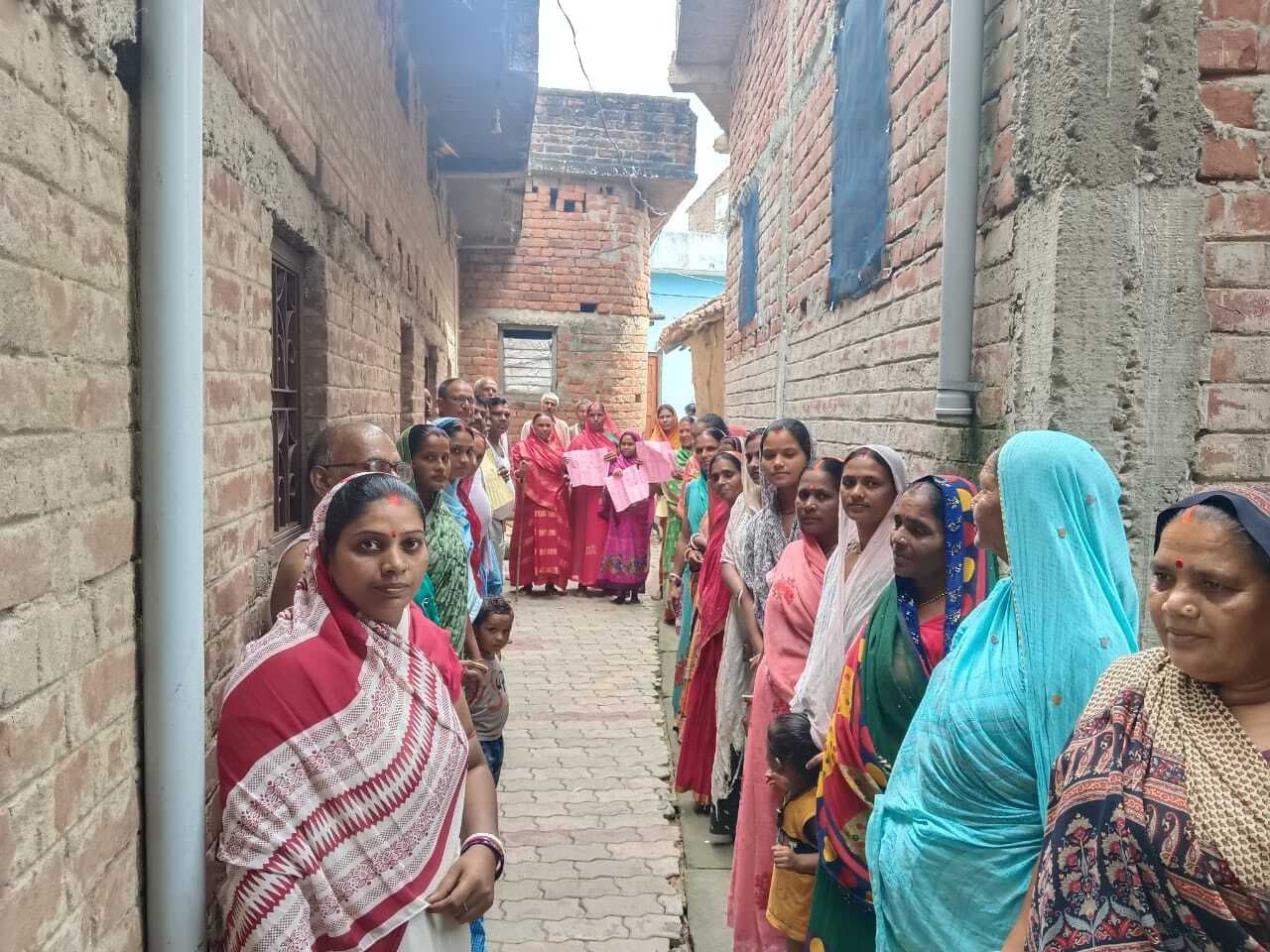 महिलाओं व नये वोटरों को मतदान के प्रति दिलायी शपथ