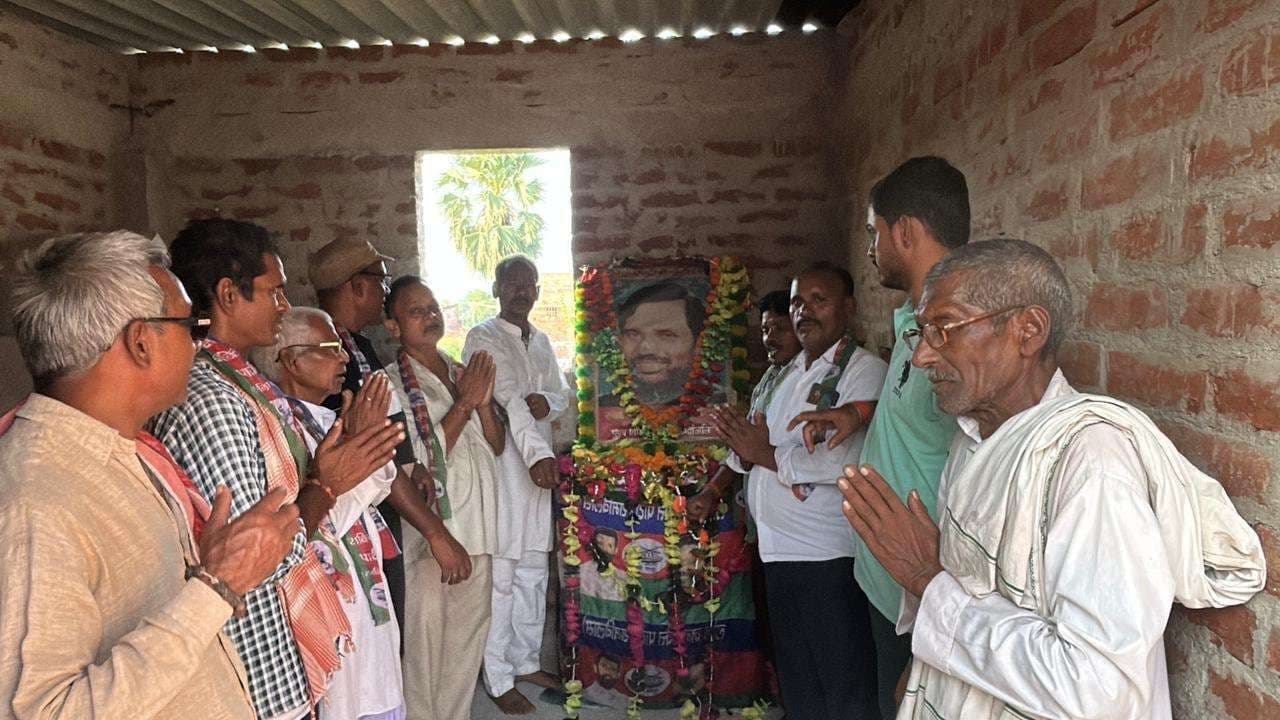 छठी पुण्यतिथि पर रामविलास पासवान को किया गया याद