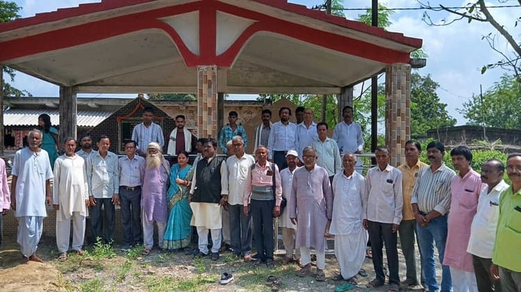 East Singhbhum News : 1942 के भारत छोड़ो आंदोलन के वीरों को श्रद्धांजलि दी