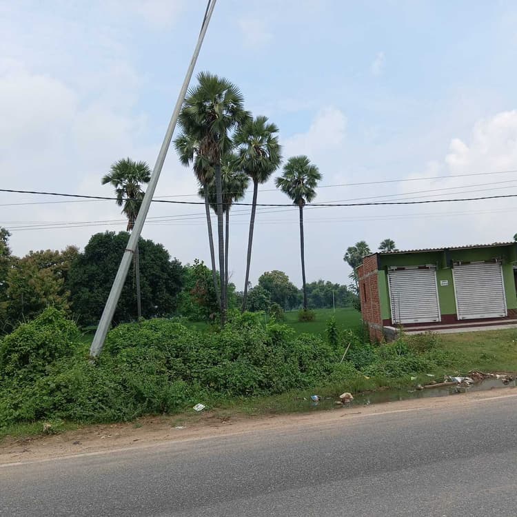 दाउदनगर-नासरीगंज हाईवे पर लगे स्ट्रीट लाइट बंद, की गयी शिकायत