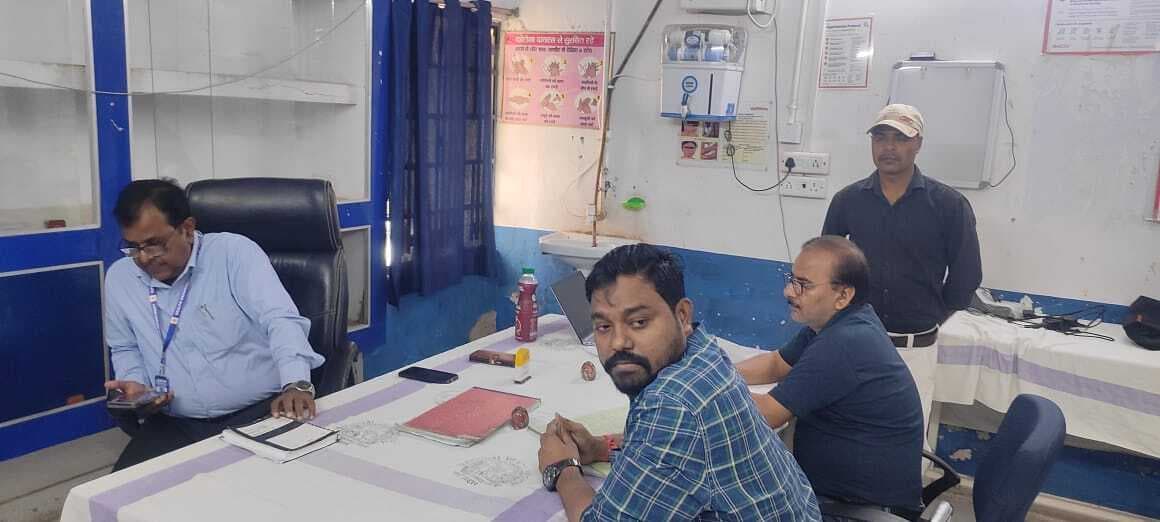 Kaimur News : बिना रजिस्ट्रेशन के चल रहे क्लिनिकों व जांच घरों पर होगी कार्रवाई : सीएस