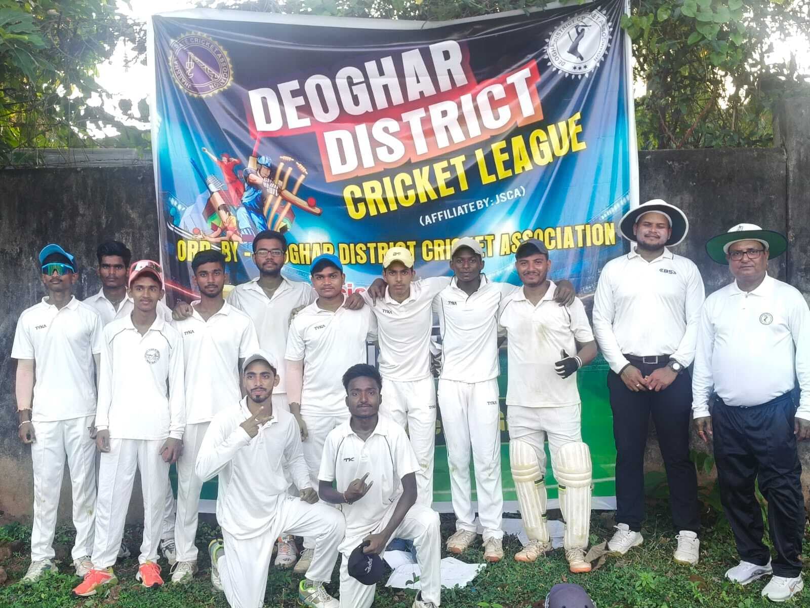 Deoghar news : डीसीए ग्रीन व एमसीए बाउंसर ने जीते अपने-अपने मैच