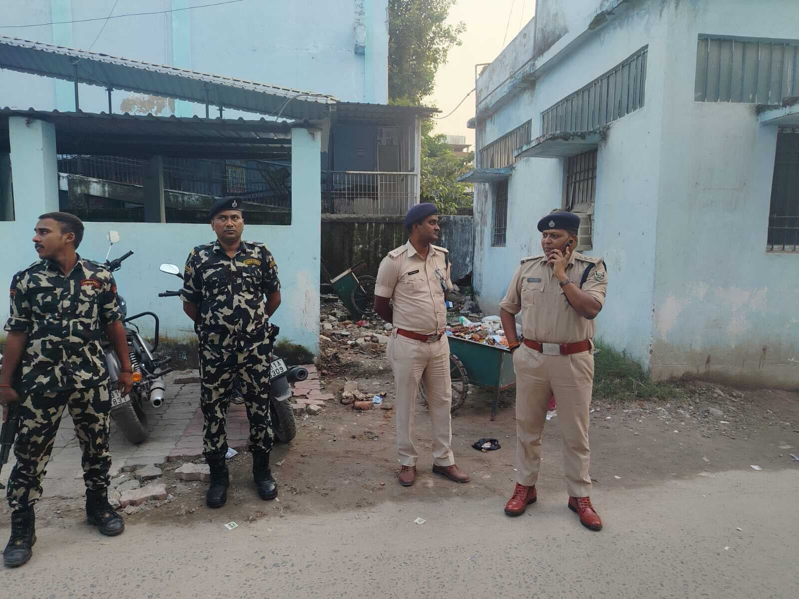 hajipur news. पांच लीटर शराब के साथ गिरफ्तार युवक ने मंडल कारा में की आत्महत्या