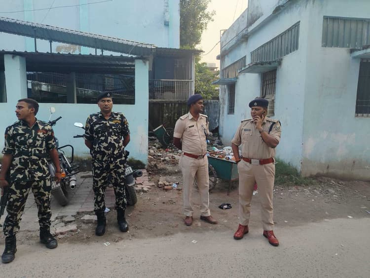 hajipur news. पांच लीटर शराब के साथ गिरफ्तार युवक ने मंडल कारा में की आत्महत्या