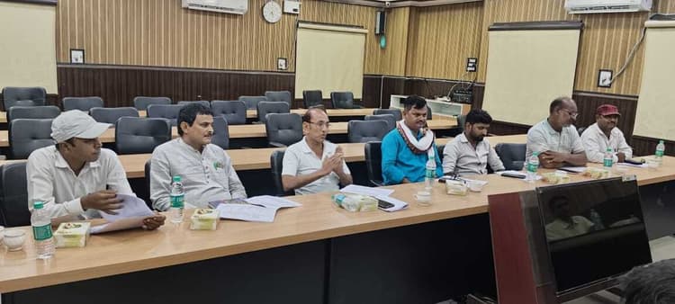 चुनाव सामग्रियों के दर निर्धारण की दी जानकारी