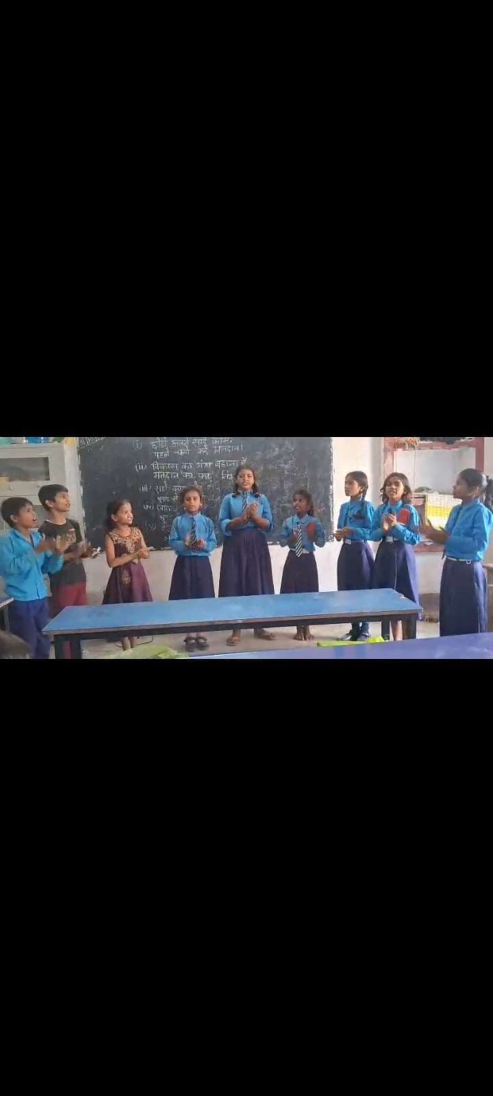 बच्चों ने नुक्कड़ नाटक से लोगों को मतदान के लिए किया जागरूक