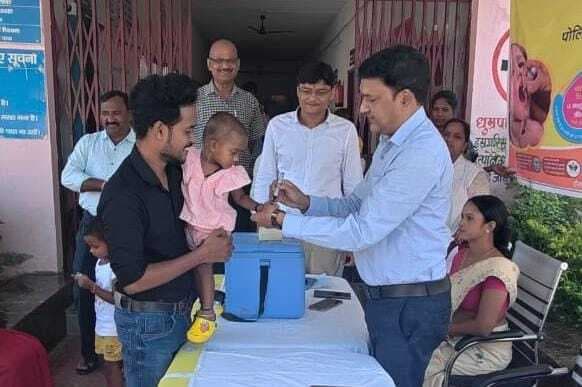 पोलियो उन्मूलन अभियान का अमड़ापाड़ा में शुभारंभ