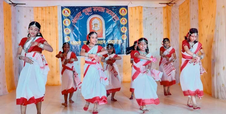 East Singhbhum News : अशोक कुंज काशिदा, यूथ क्लब व गालूडीह बराज कॉलोनी के पंडालों को प्रथम पुरस्कार