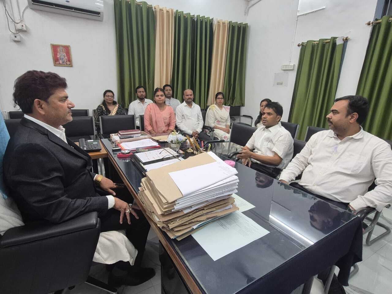 राष्ट्रीय लोक अदालत को लेकर व्यवहार न्यायालय में तैयारी शुरू