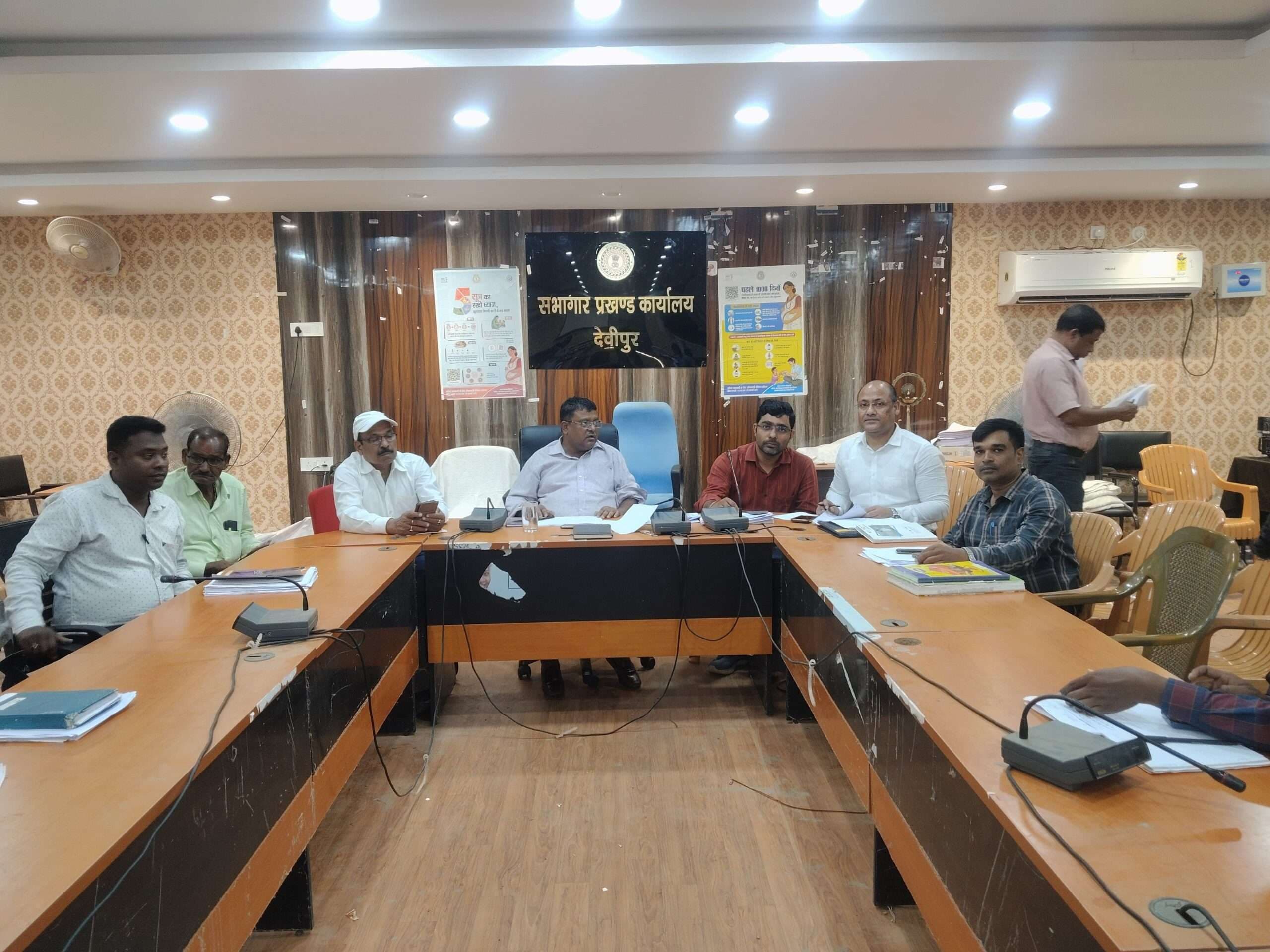 लंबित आवास को एक सप्ताह में करें पूर्ण : बीडीओ