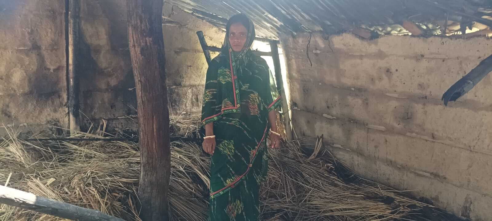 आग लगने से रसोईघर जलकर राख