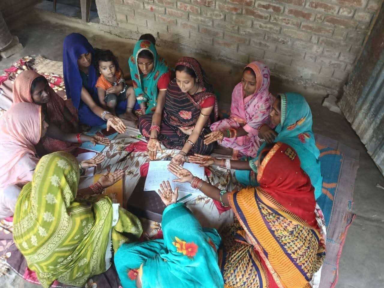 किशनपुर प्रखंड में जीविका दीदियों ने चलाया मतदाता जागरूकता अभियान