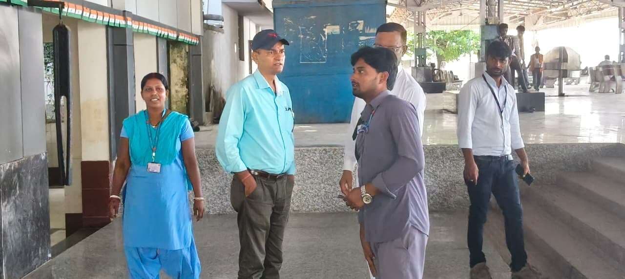 सालमारी स्टेशन का डीओएमएलसी की टीम ने किया निरीक्षण