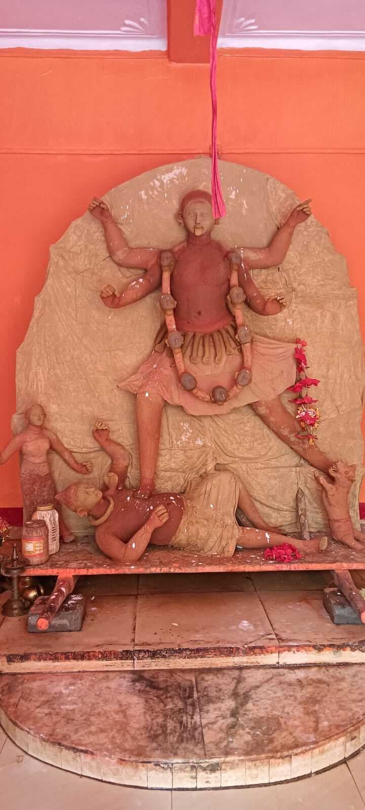 Giridih News: मुंडरो और घंघरी में काली पूजा की तैयारी जोरों पर