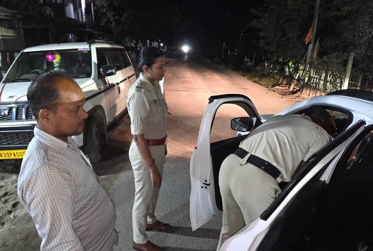 सालमारी पुलिस ने चलाया वाहन जांच अभियान