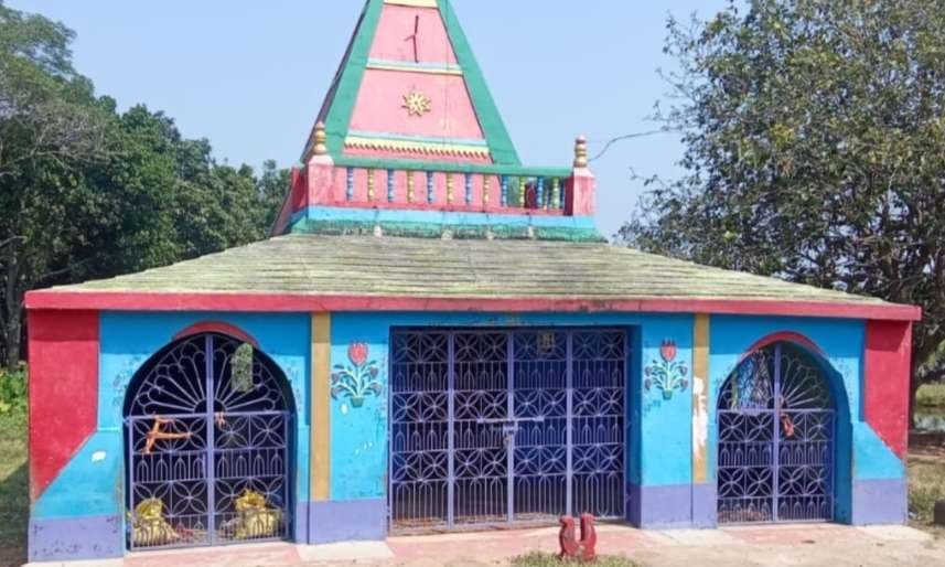 बेलबोरोई गांव में काली पूजा की तैयारियां जोरों पर