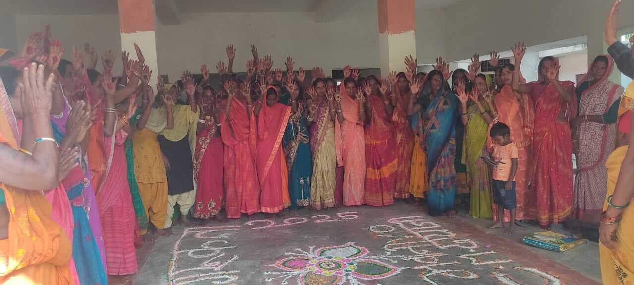 मतदाताओं को किया जा रहा जागरूक