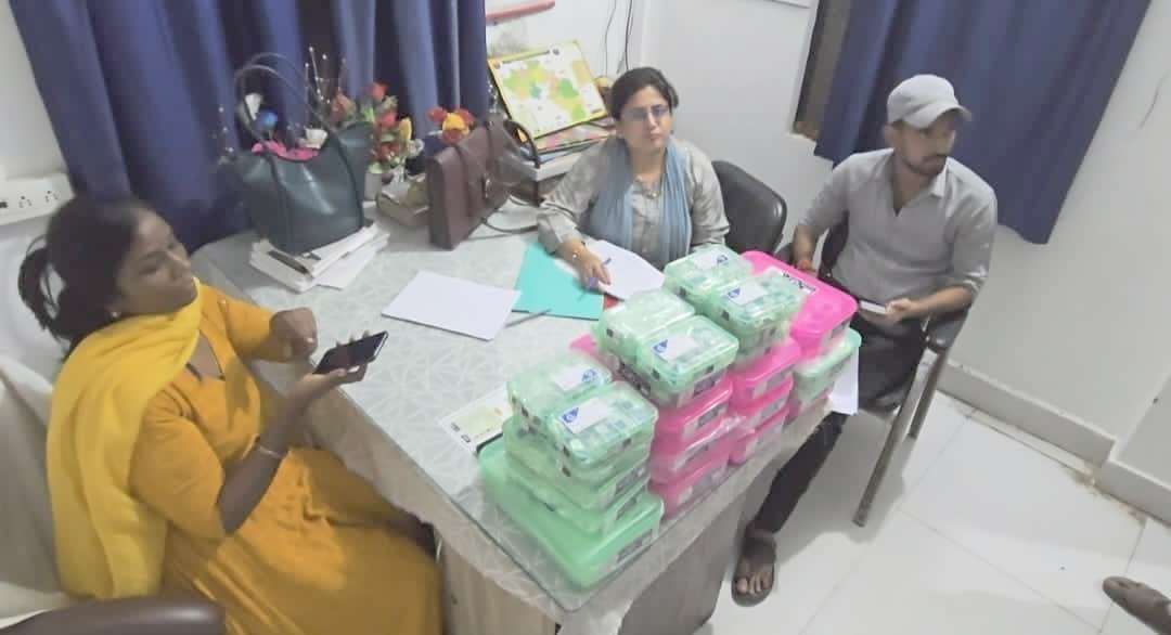 उचकागांव में वाहन जांच के दौरान चांदी के 21 किलो आभूषण बरामद