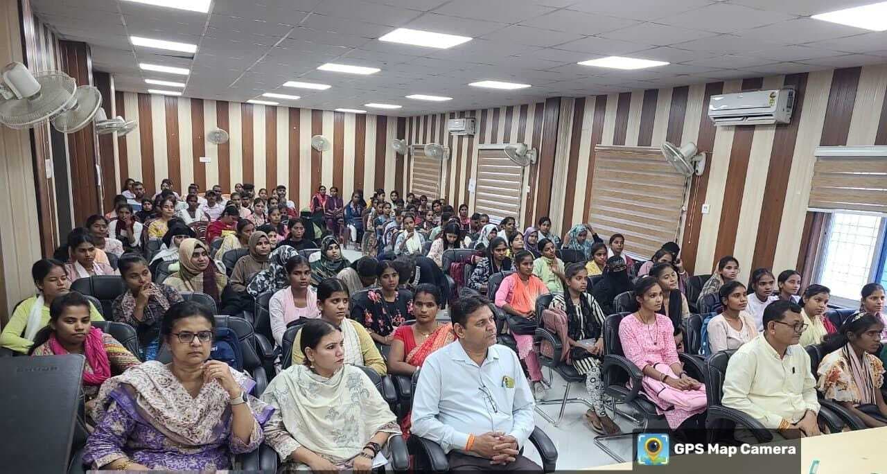 शिक्षा पद्धति में मूल्यवर्द्धित पाठ्यक्रम को शामिल किया जाना स्वागत योग्य : डॉ सीमा पटेल