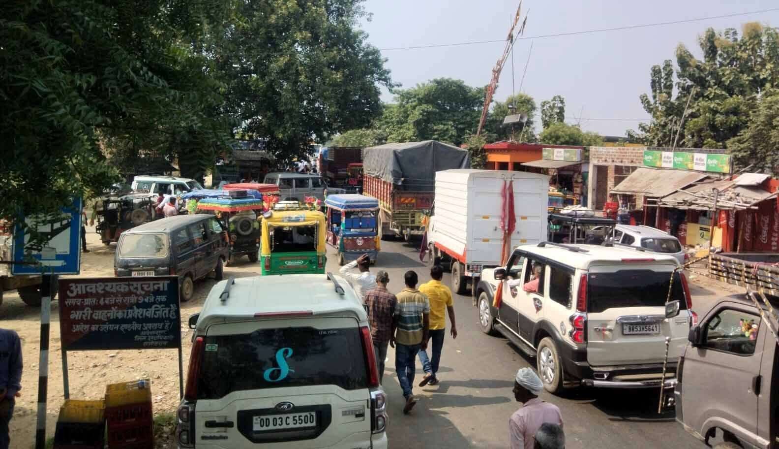 चार घंटा तक एनएच 80 रहा जाम, लोग परेशानी