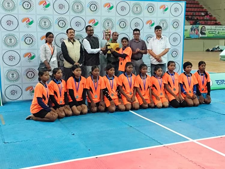 राज्यस्तरीय कबड्डी में गोड्डा जिले की टीम बनी उपविजेता