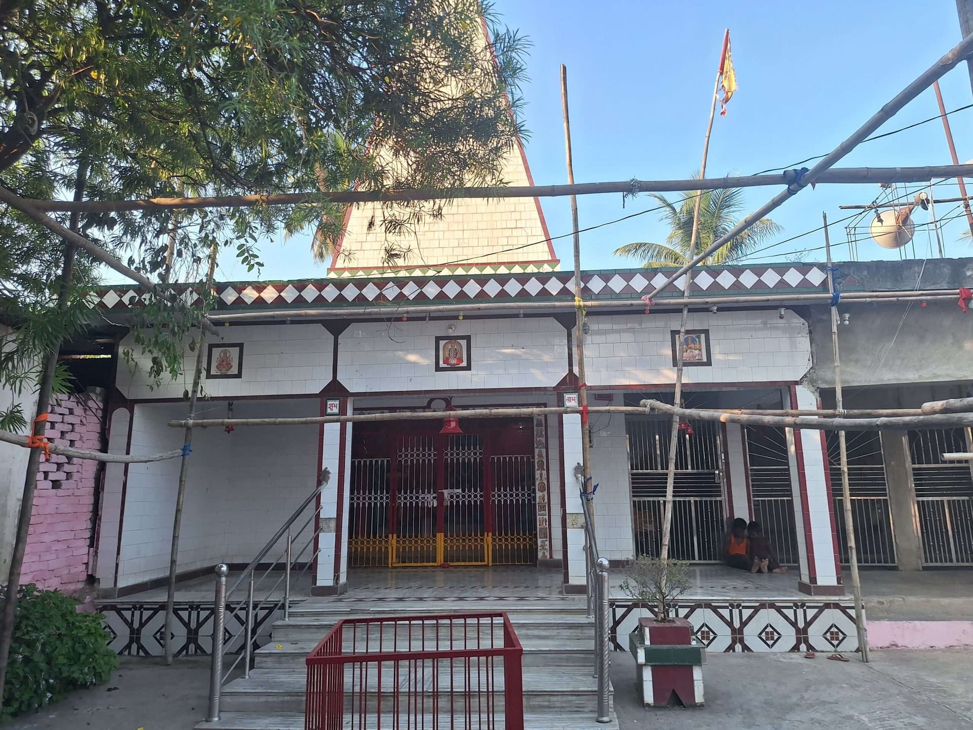 कुर्साकांटा काली मंदिर में एक सदी से हो रही पूजा