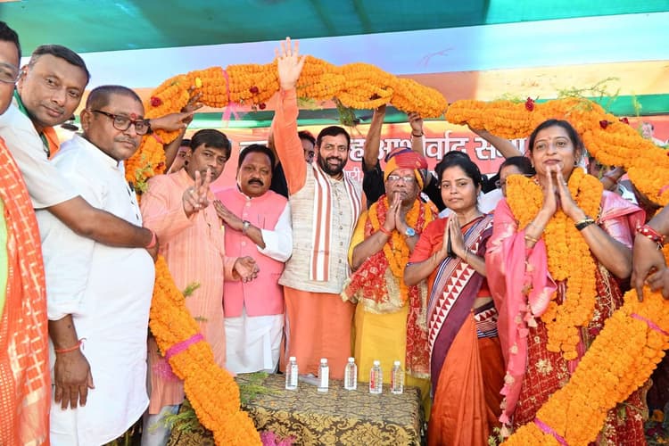 बहुरूपिया इंडी गठबंधन से सावधान रहें: सैनी