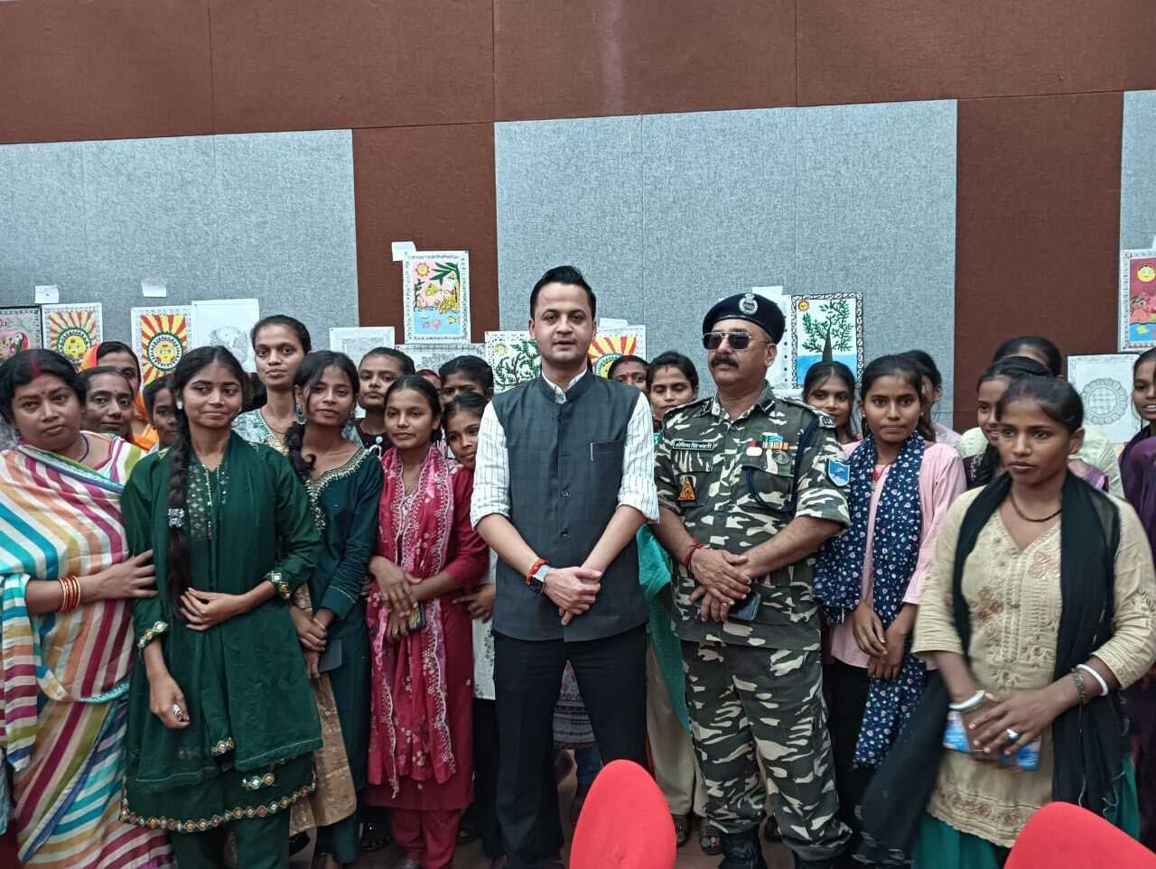 Madhubani News : युवा शक्ति से लोकतंत्र होगा और सशक्त : डीएम