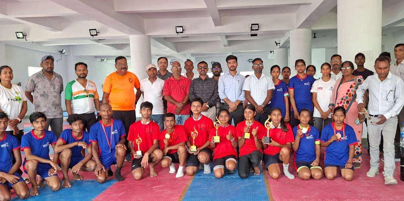 अपील : मतदान अवश्य करें व लोकतंत्र को सशक्त बनायें