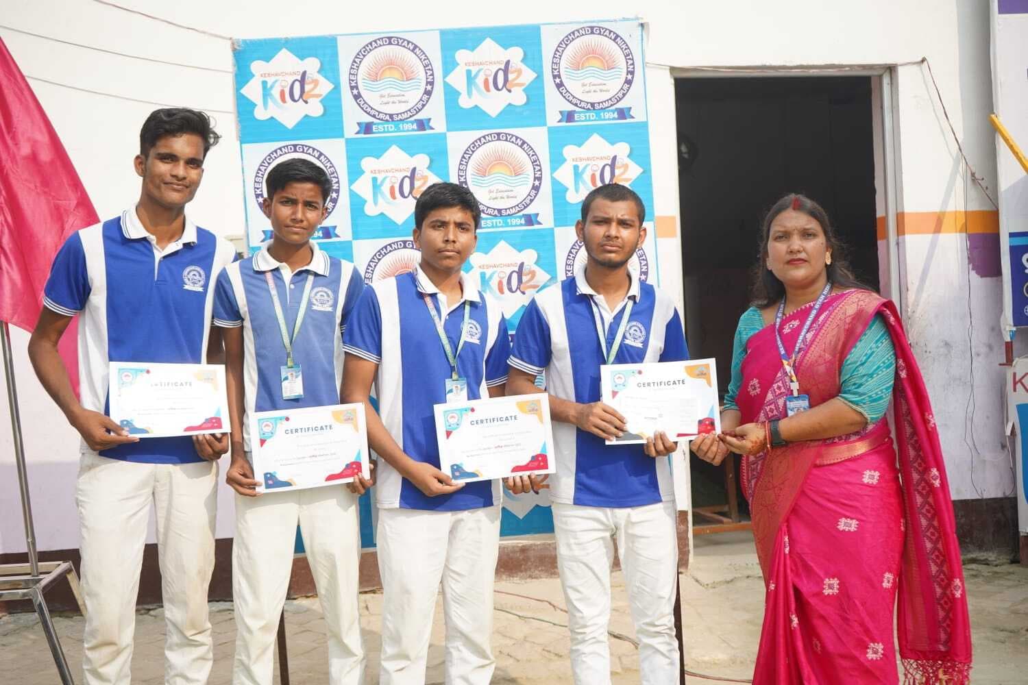 Samastipur News:टैगोर हाउस ने जीती रंगोली प्रतियोगिता