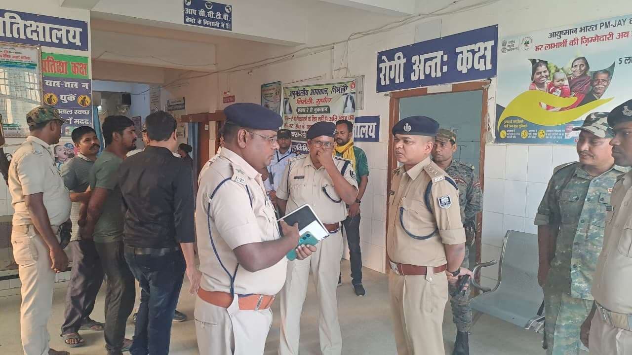 बाइक चालक ने तीन बालक को मारी टक्कर, दो की मौत