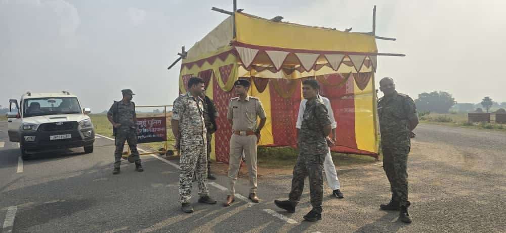 Giridih News :एसडीपीओ ने किया अंतरराज्यीय चेकपोस्ट का निरीक्षण