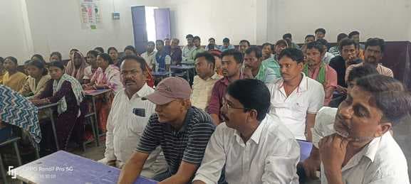 परियोजना प्रभावित ग्रामीणों ने नयी बस किराया नीति का किया विरोध