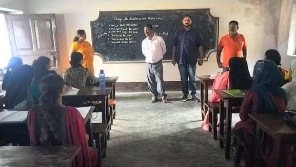 छात्राओं को दी गयी स्वास्थ्य जागरूकता की जानकारी