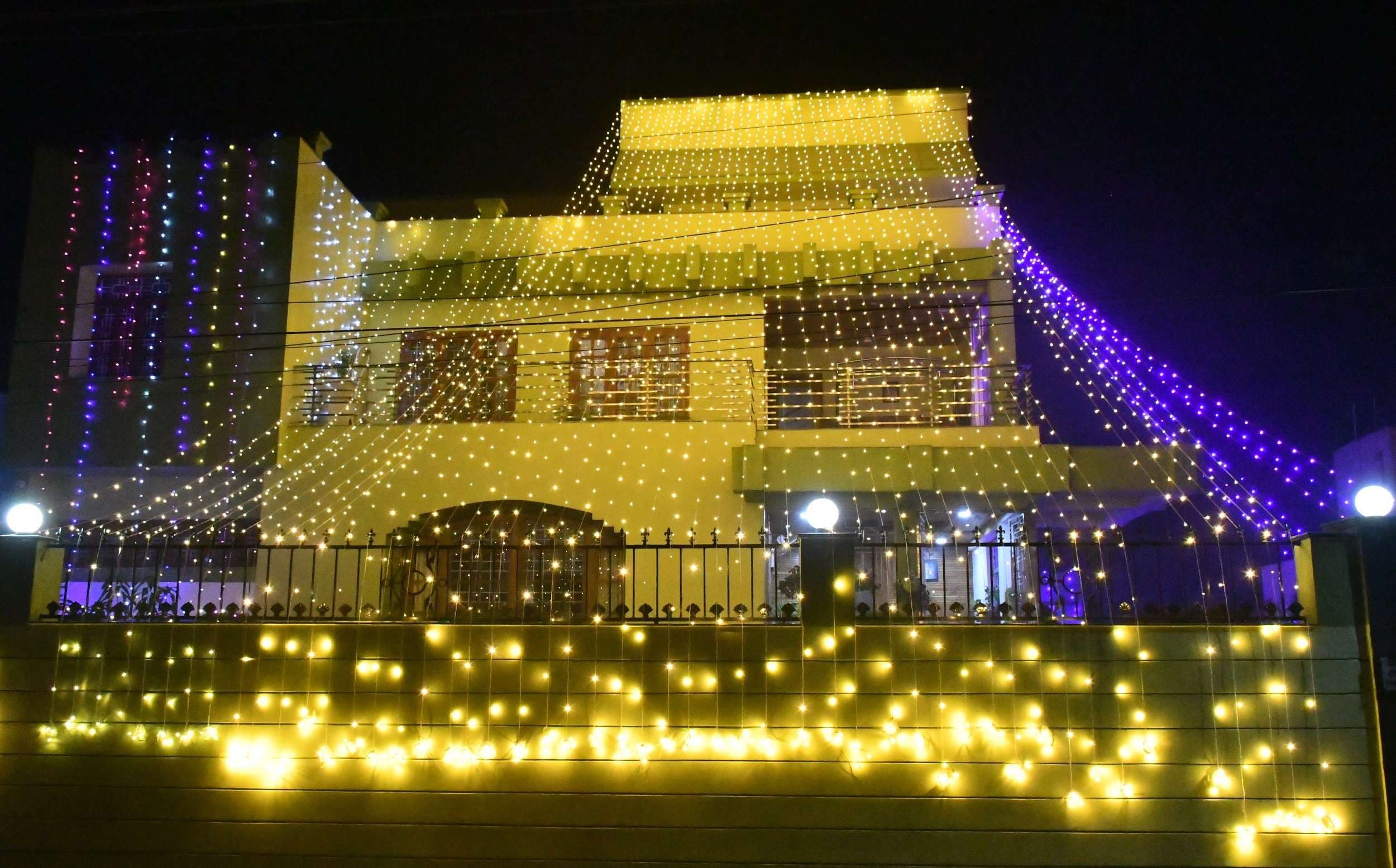 Bokaro news : रंग-बिरंगी रोशनी से नहाया बोकारो, मन मोह रही स्टील सिटी की खूबसूरती