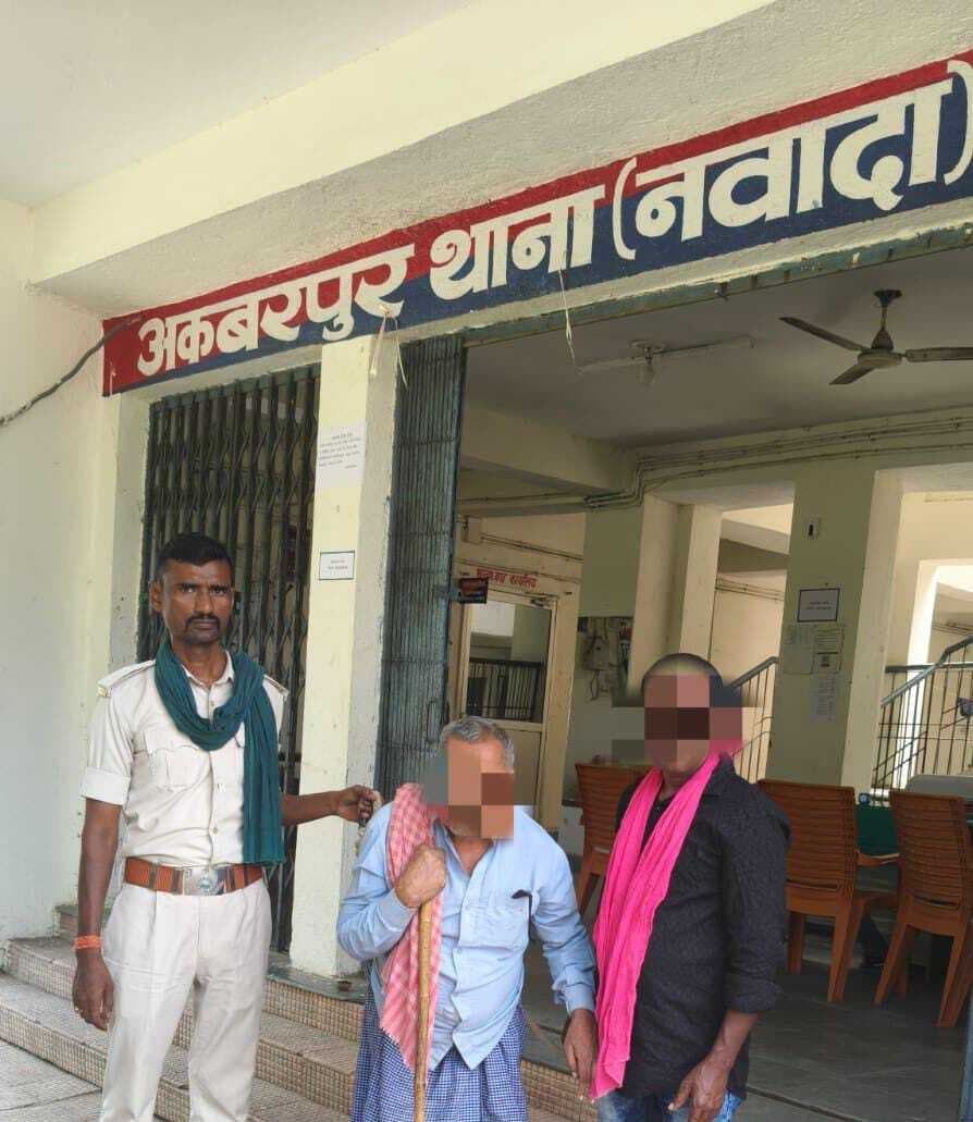 200 लीटर शराब के साथ बाइक जब्त