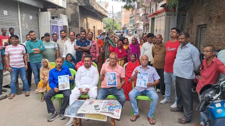 चुनावी षड्यंत्र के तहत मेयर का जोड़ा गया नाम, भड़के लोग