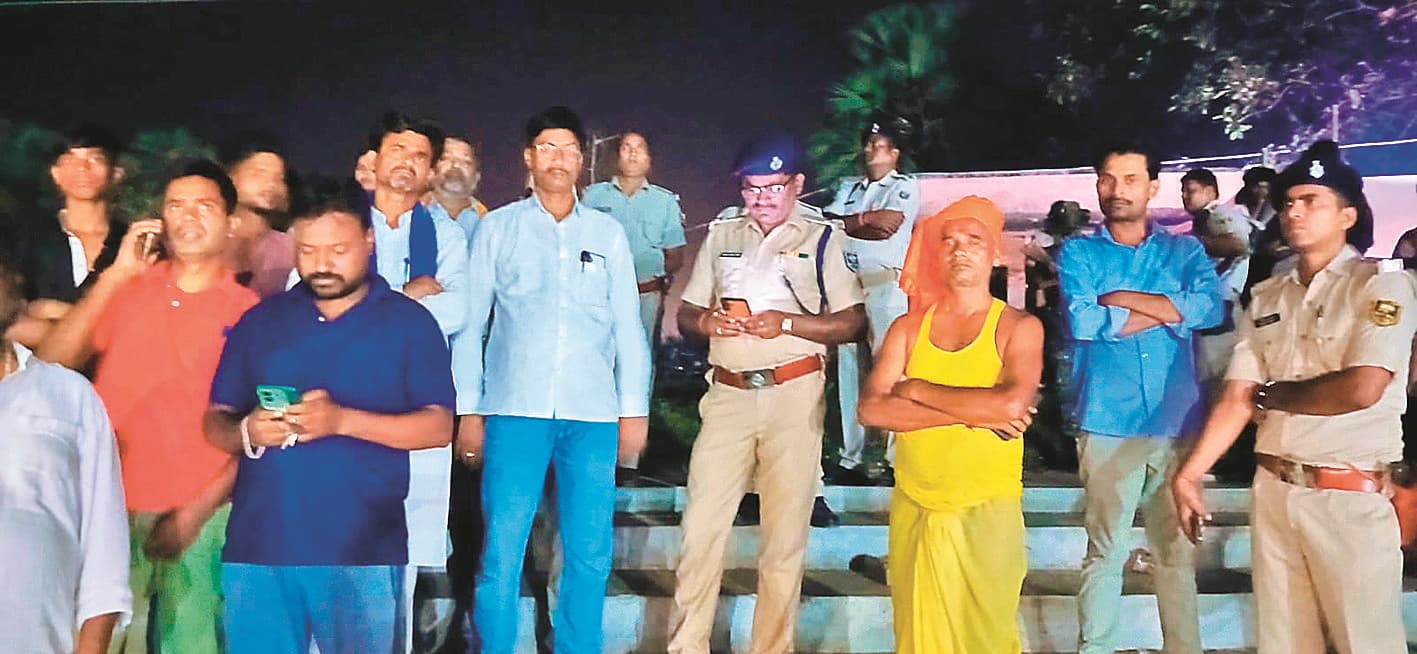 मूर्ति विसर्जन के दौरान पुनपुन नदी में चार युवक डूबे ,दो को बचाया, दो लापता