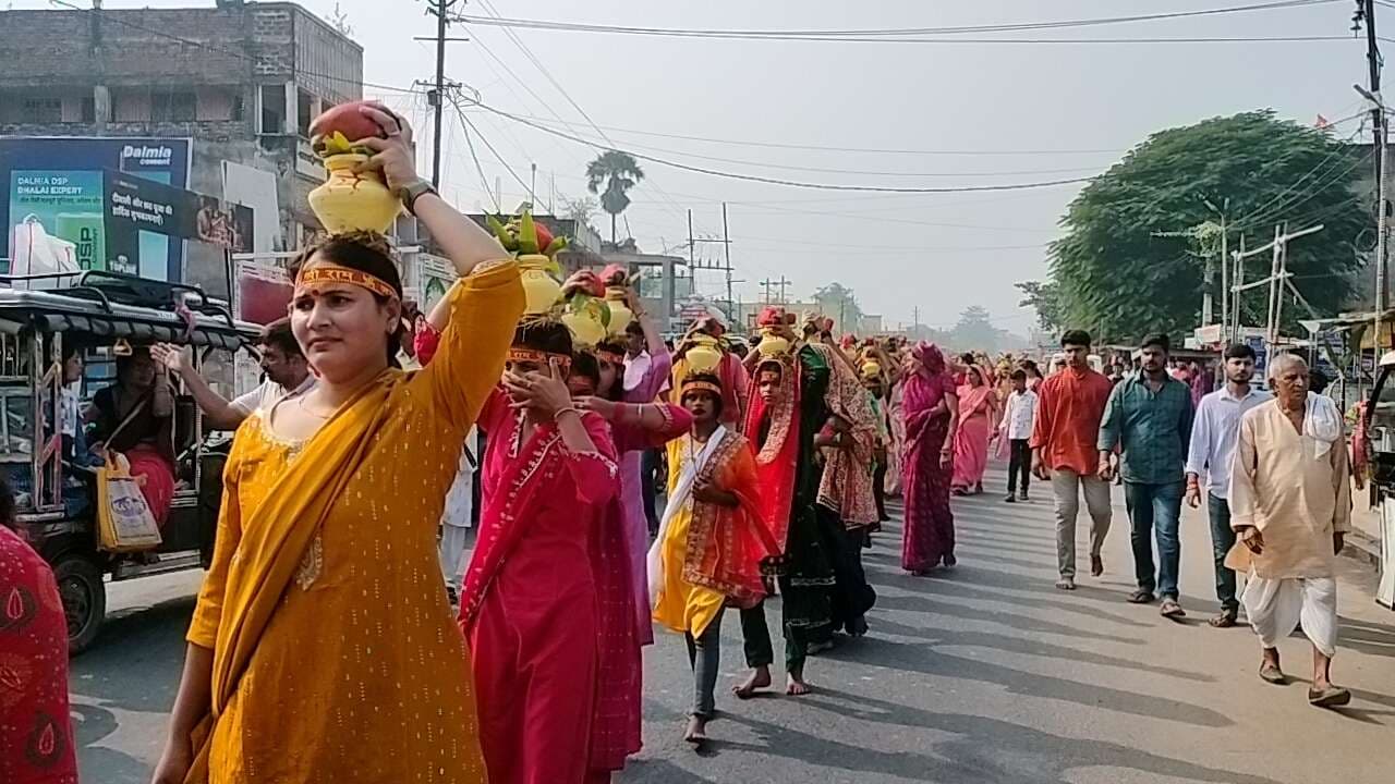 भगवान भास्कर की प्राण-प्रतिष्ठा को लेकर निकली कलश शोभायात्रा