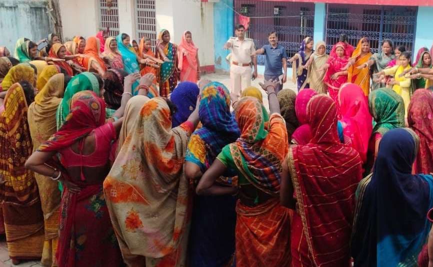 जीविका दीदी ने चलाया मतदाता जागरूकता अभियान